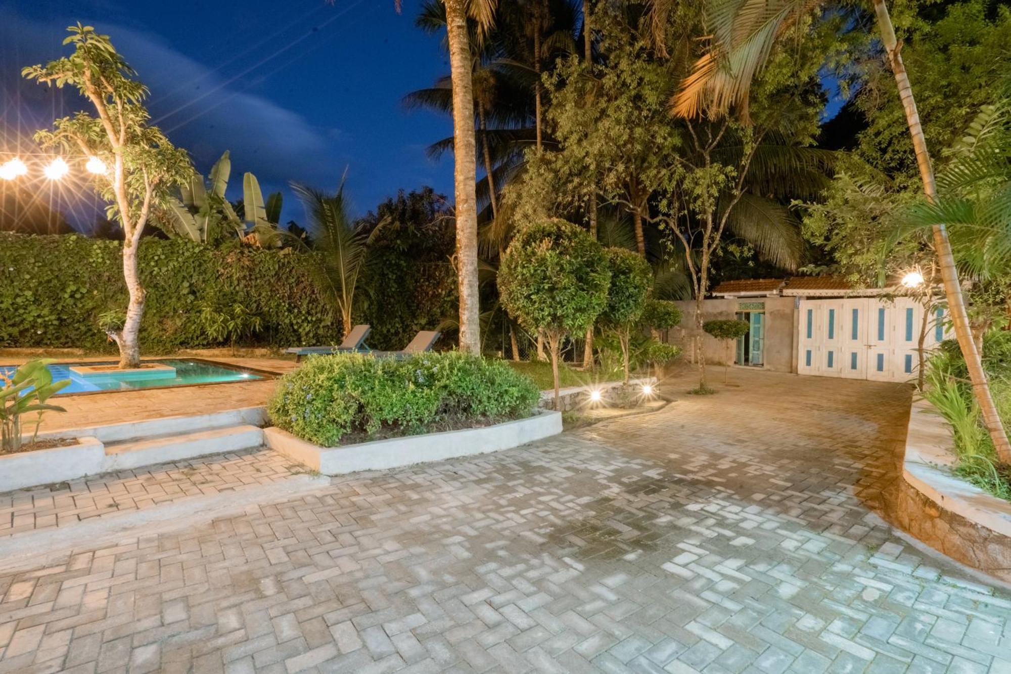 French Garden קנדי מראה חיצוני תמונה