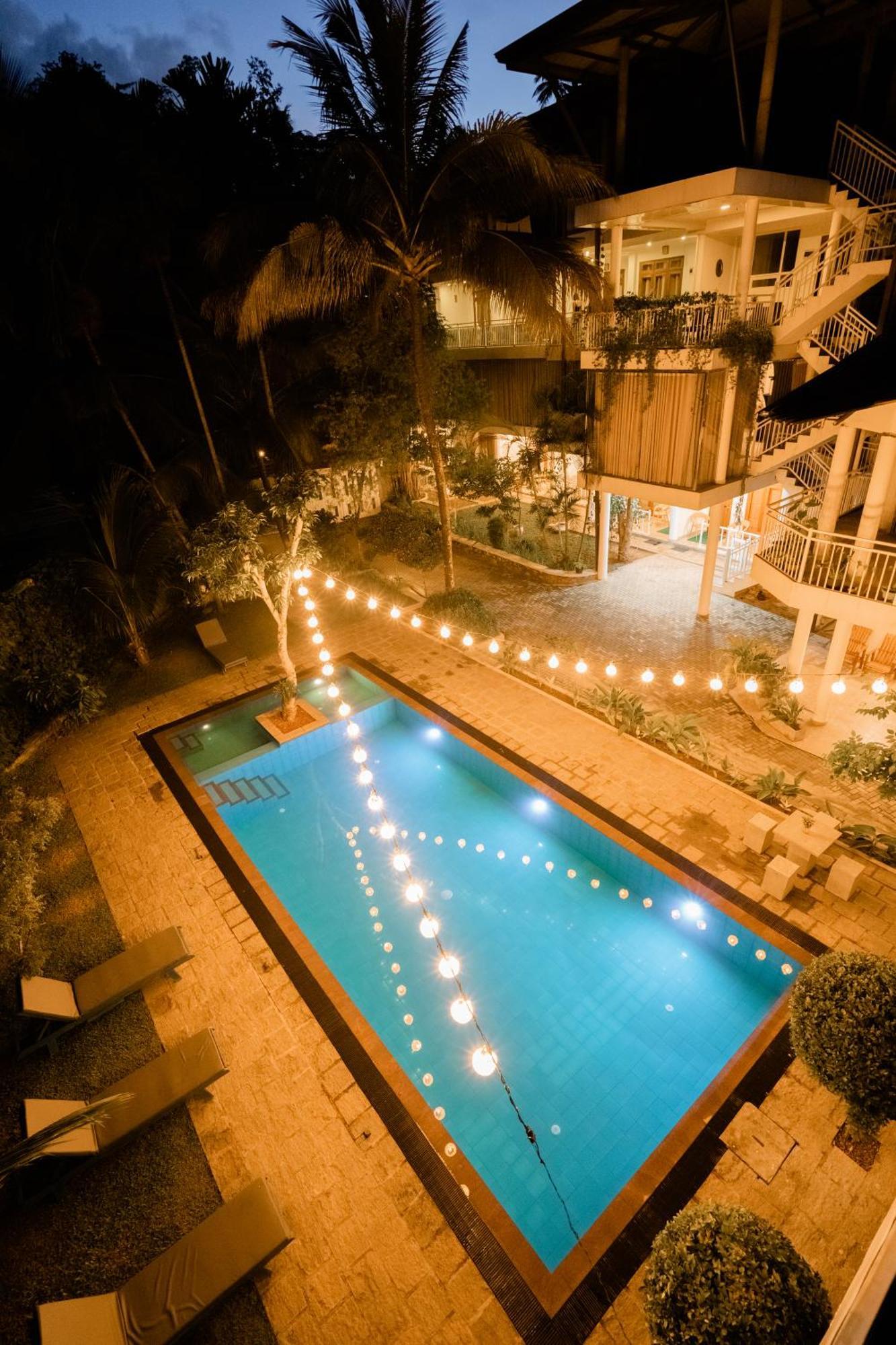 French Garden קנדי מראה חיצוני תמונה
